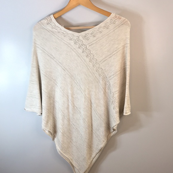 Cleo Lightweight Poncho Size S/M - Picture 3 of 6